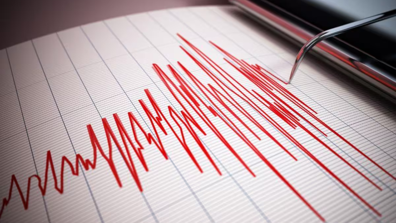 Un fuerte temblor en Bogotá de magnitud 6.5 irrumpió la tranquilidad de miles de habitantes en el centro del país que se encontraban en su hogar este domingo 8 de junio.