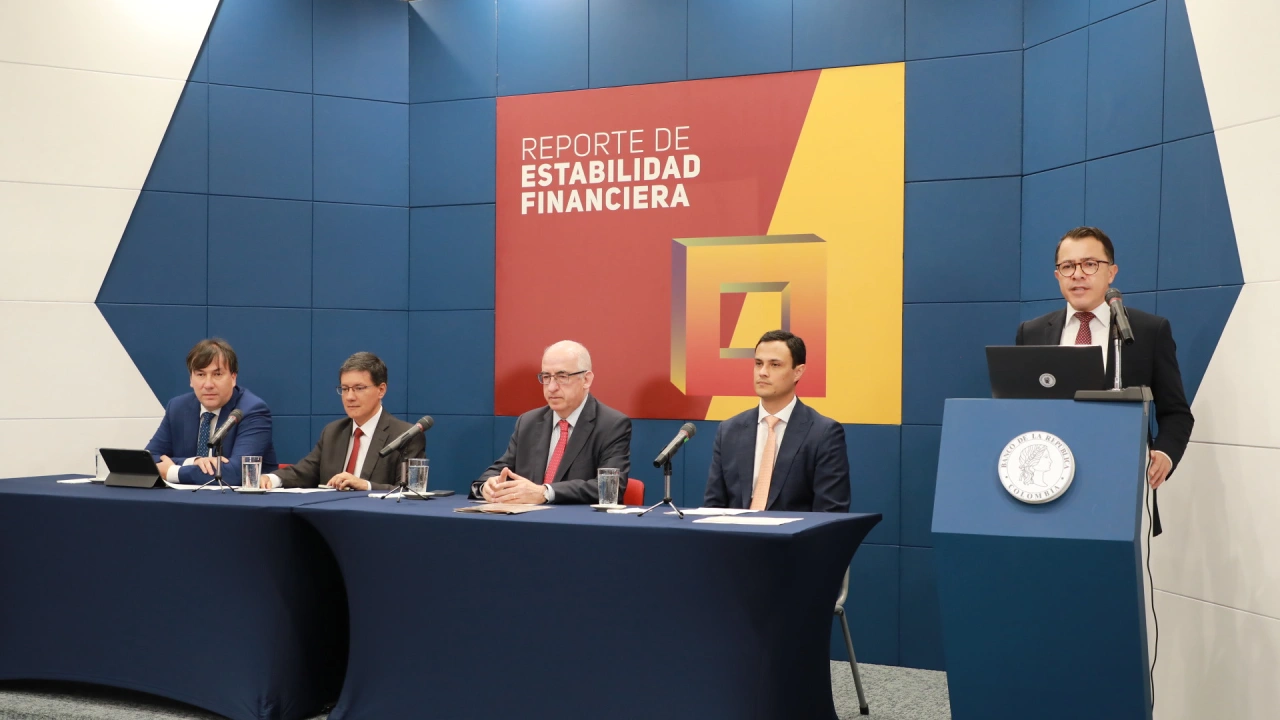 Banco de la República advierte sobre riesgos fiscales y exposición bancaria a TES en 2025