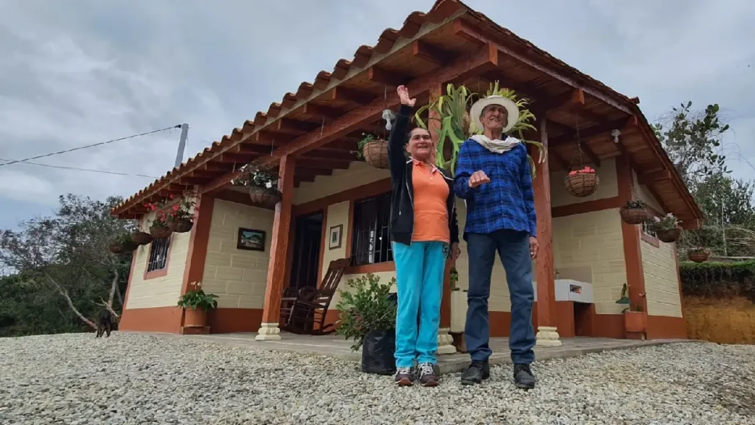 Reforma agraria: Estado tendrá derecho de tanteo sobre predios rurales, según Decreto 033