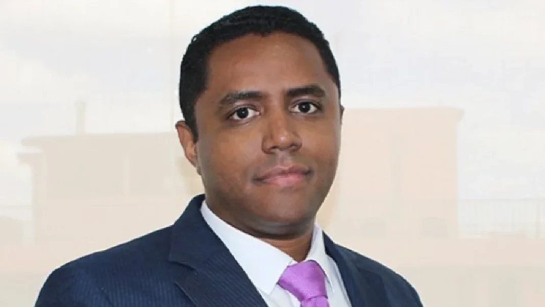 Gobierno designará a Larry Álvarez como nuevo jefe de la SuperVigilancia en Colombia