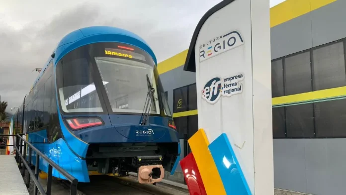 En fotos: así es el prime vagon a escala del Regiotram de Occidente