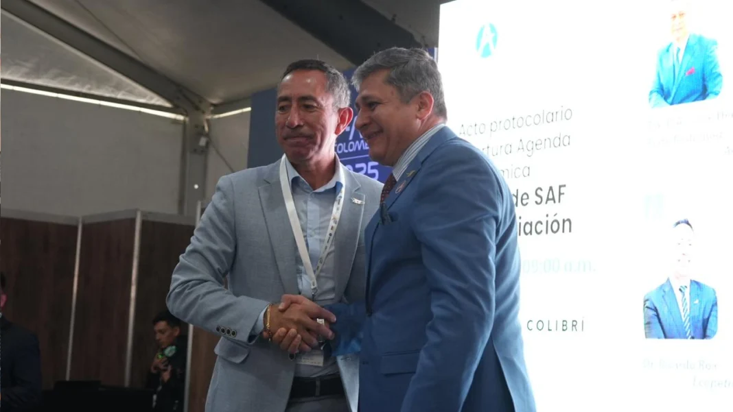 Ecopetrol y Aerocivil firmaron un acuerdo clave para desarrollar combustibles sostenibles en la aviación y avanzar en la transición energética del transporte aéreo en Colombia.