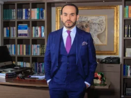 Abelardo De la Espriella oficializa su candidatura presidencial para 2026