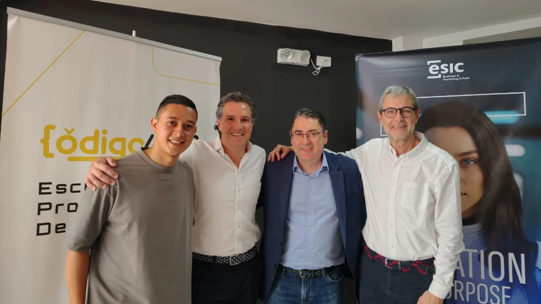 El programa de análisis de datos en Medellín impulsa a 30 jóvenes de la Comuna 13 con formación gratuita en tecnología e inteligencia artificial.