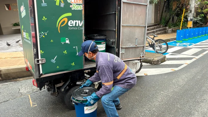 La recolección de residuos orgánicos en Envigado cumple un año con más de 80 toneladas recolectadas, fortaleciendo la sostenibilidad y reduciendo el impacto ambiental del municipio.