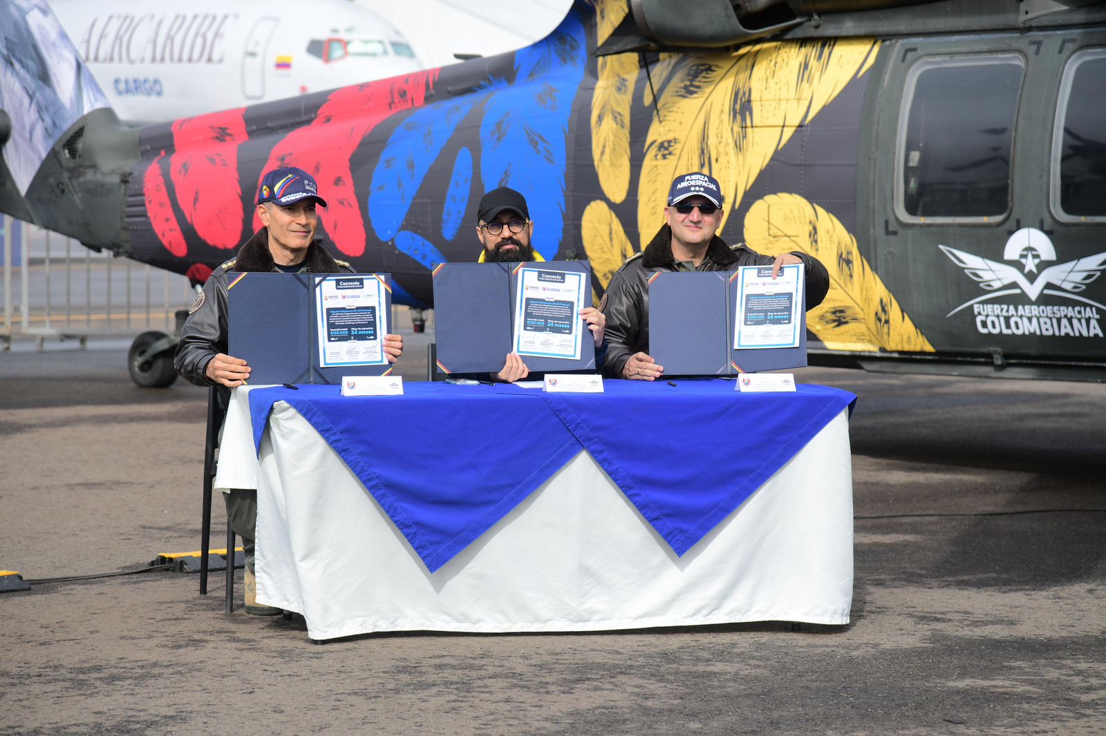 Así es el Firehawk, uno de los helicópteros más versátiles del mundo que compró Colombia