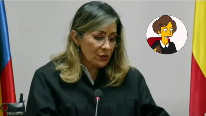 La jueza que condeno a Bart Simpson, estuvo presente en el juicio contra Álvaro Uribe, quien también fue hallado responsable en dos de los tres delitos que se le imputaban en su contra.