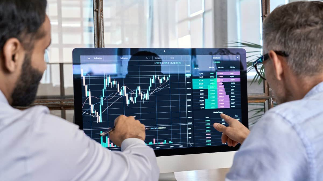 Priorizar invertir tiempo en este punto antes de invertir nuestro dinero puede ser el primer gran éxito en los mercados. 