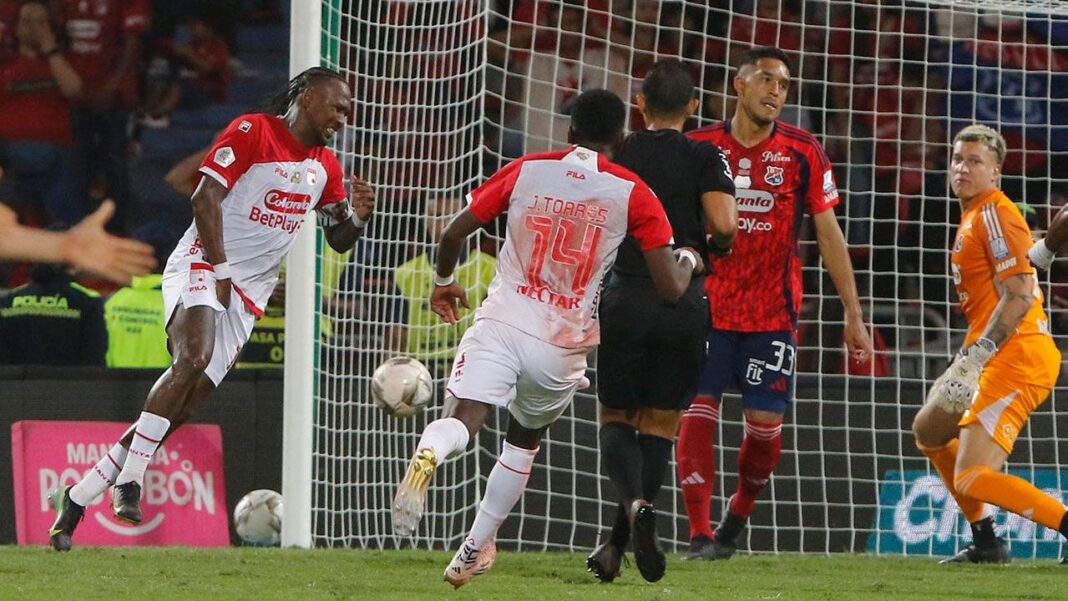 Parte médico de Hugo Rodallega tras el gol que le hizo al DIM en la final estando lesionado