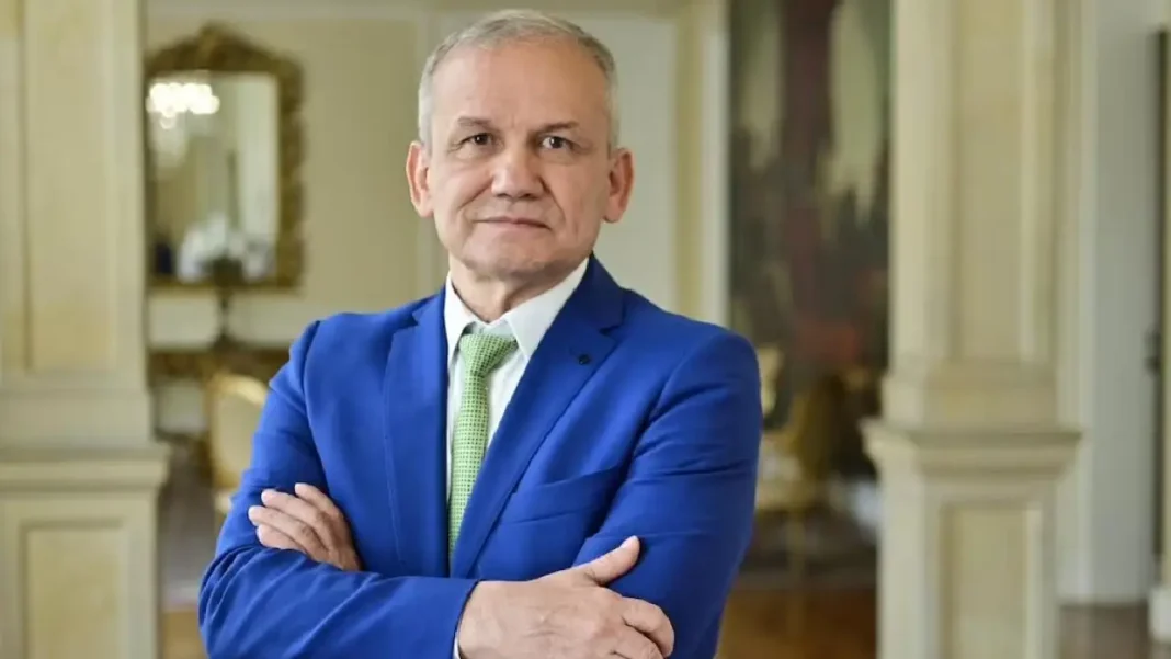 Fiscalía vincula a Carlos Ramón González con red de corrupción en entidades del Gobierno