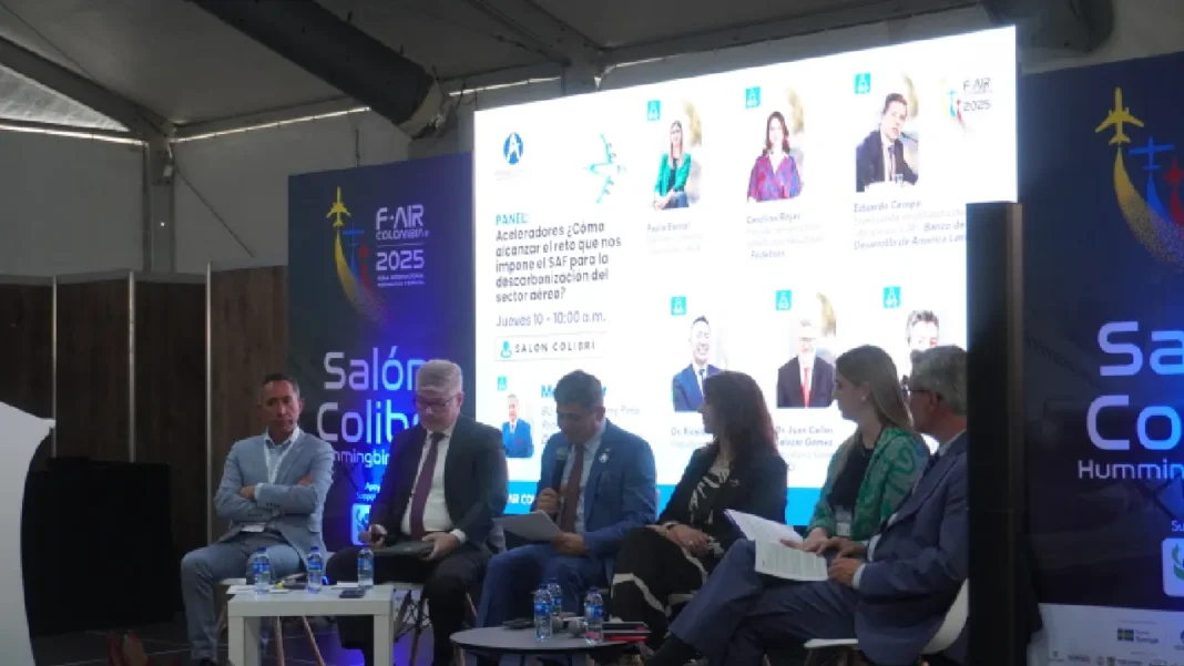 En Feria Aeronáutica se debatieron avances del SAF, un paso para descarbonizar los cielos