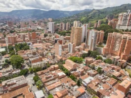 Protestas y quejas en Sabaneta por elevados precios del predial: hasta 500% en incrementos