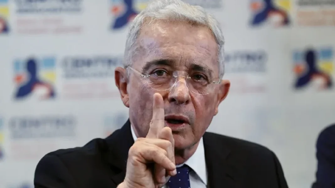 Expresidentes ante la justicia: el caso Uribe y otros antecedentes en América Latina