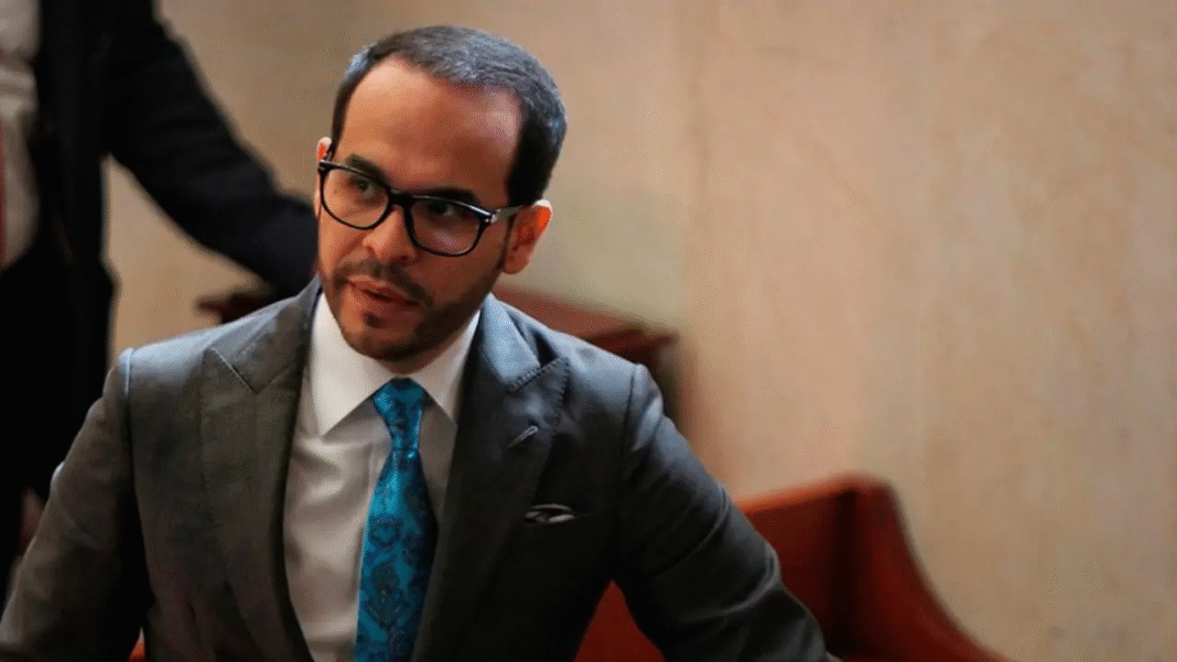 Abelardo De la Espriella oficializa su candidatura presidencial para 2026