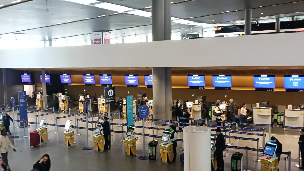 Transporte aéreo en Colombia crece con fuerza: junio marca nuevo pico de viajeros