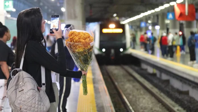 Pilas: Metro de Medellín cambia horarios por Feria de las Flores