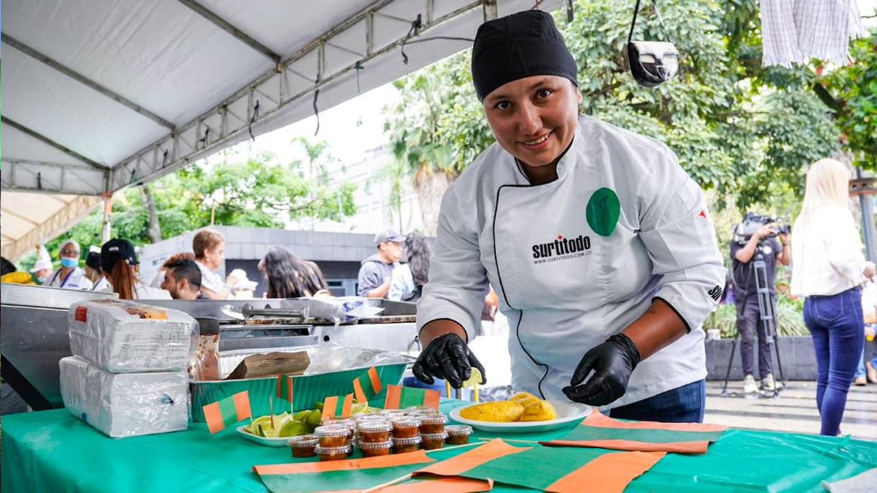 Semana de la Cultura y Fiestas del Carriel: Envigado celebra sus 250 años en grande 2 Hay actividades para todos, incluyendo las tradicionales premiaciones a la mejor morcilla y empanada del municipio, alimentos que son parte de nuestra identidad.