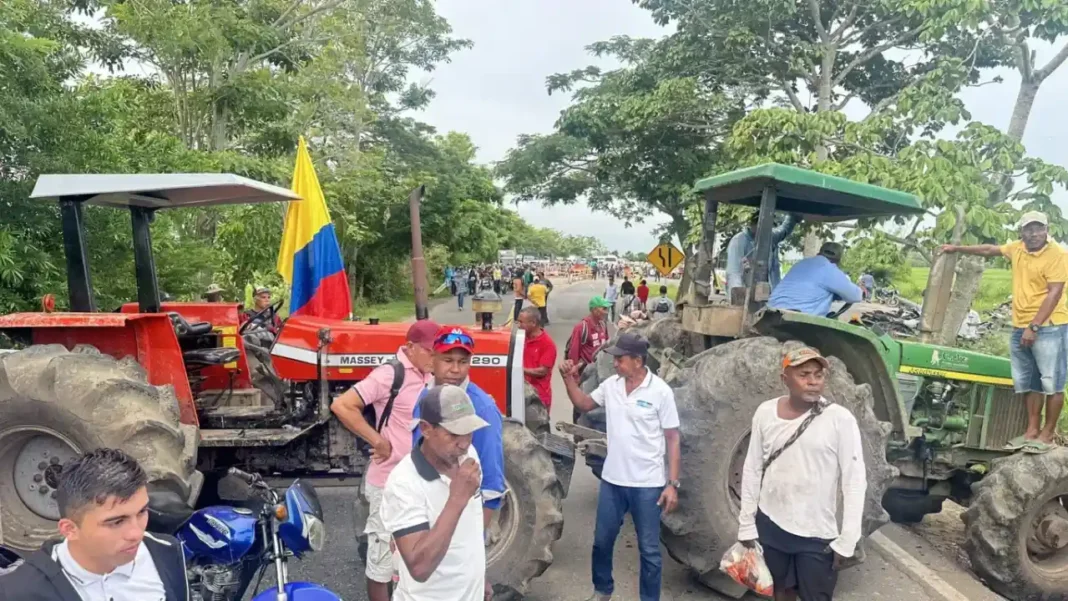 Más de 34 mil viajes afectados por el paro arrocero en Colombia, según Defencarga