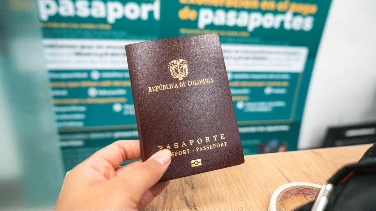 Gobierno evalúa convenio con Portugal ante posible crisis en expedición de pasaportes en Colombia