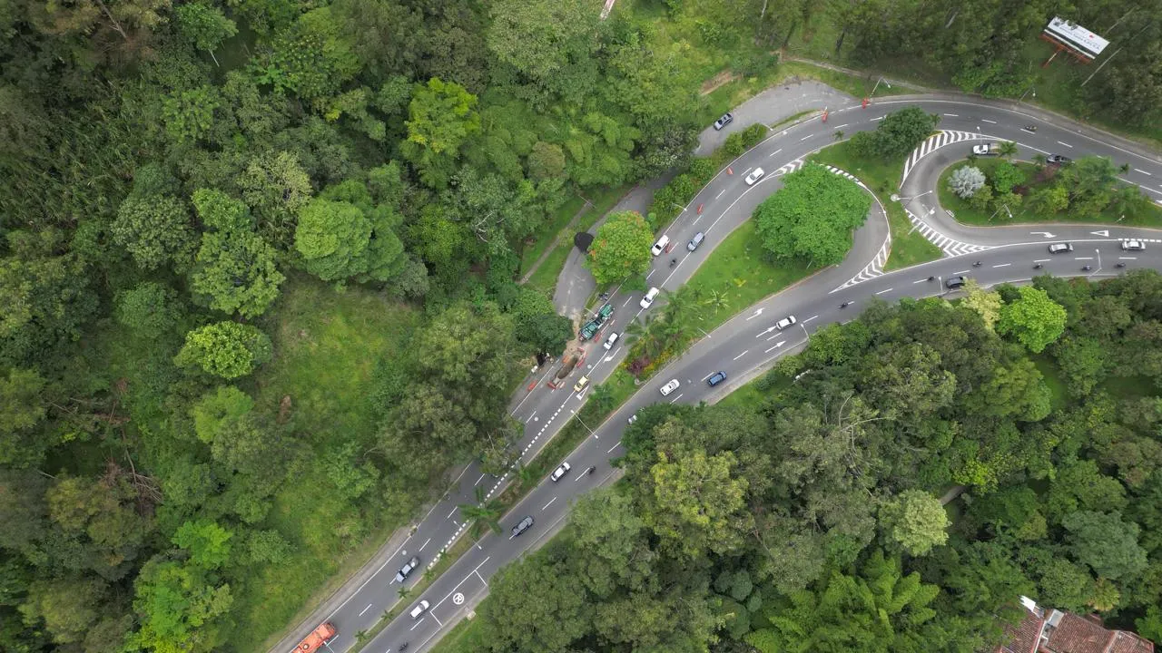 Así Medellín refuerza la seguridad vial en la Vía Las Palmas por contingencia en la calzada