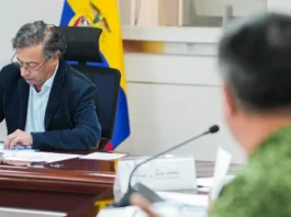 ¿Qué puede y qué no puede hacer Petro si declara Conmoción Interior?