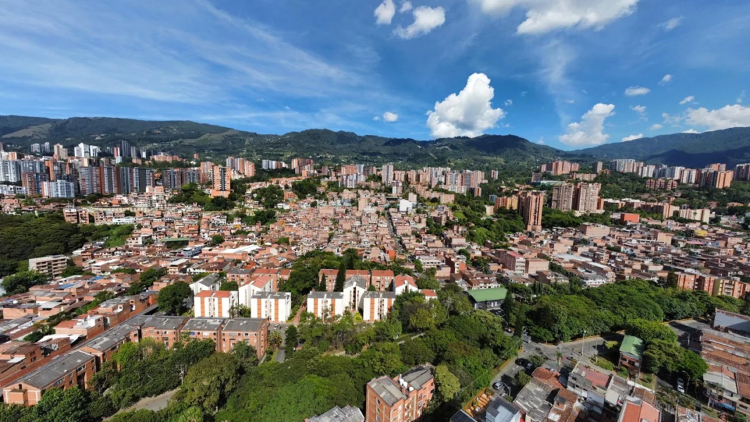 En entrevista con 360 Radio, Manuela Zuluaga Londoño, Subdirectora de Sistemas de Información y Catastro, explicó en detalle el proceso de actualización catastral en Envigado que se está llevando a cabo desde junio.