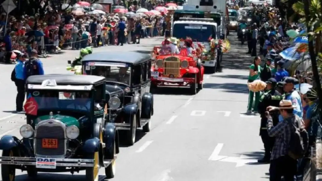 Rugir con historia: así nació el Desfile de Autos Clásicos y Antiguos, ícono de la Feria de las Flores