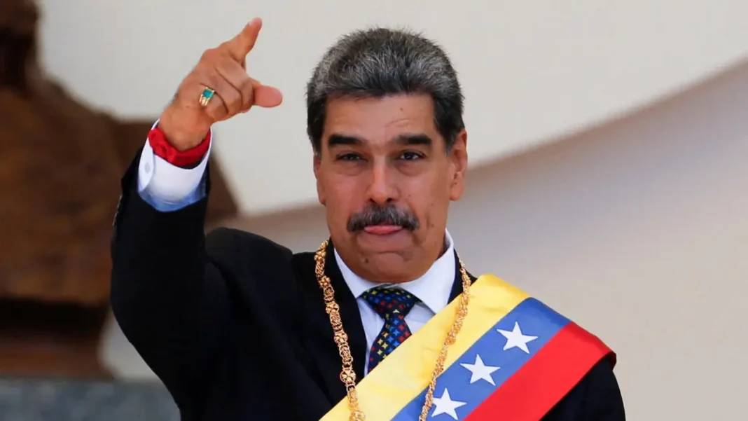 Nicolás Maduro despliega milicianos en Venezuela como parte de un plan de paz, tras el aumento a 50 millones de dólares de la recompensa ofrecida por EE. UU.