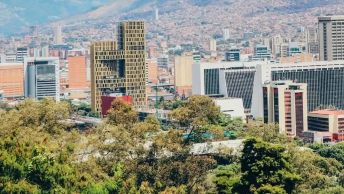 Medellín busca talento: 14 mil puestos disponibles en múltiples áreas