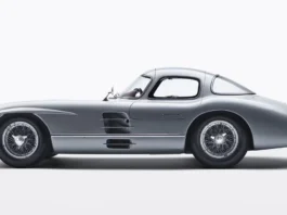 El carro más caro del mundo, el Mercedes-Benz 300 SLR Uhlenhaut Coupe, fue vendido por 143 millones de dólares y es imposible de adquirir en Colombia.