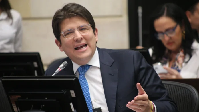 Experto analiza la posible indemnización del Estado a los familiares de Miguel Uribe