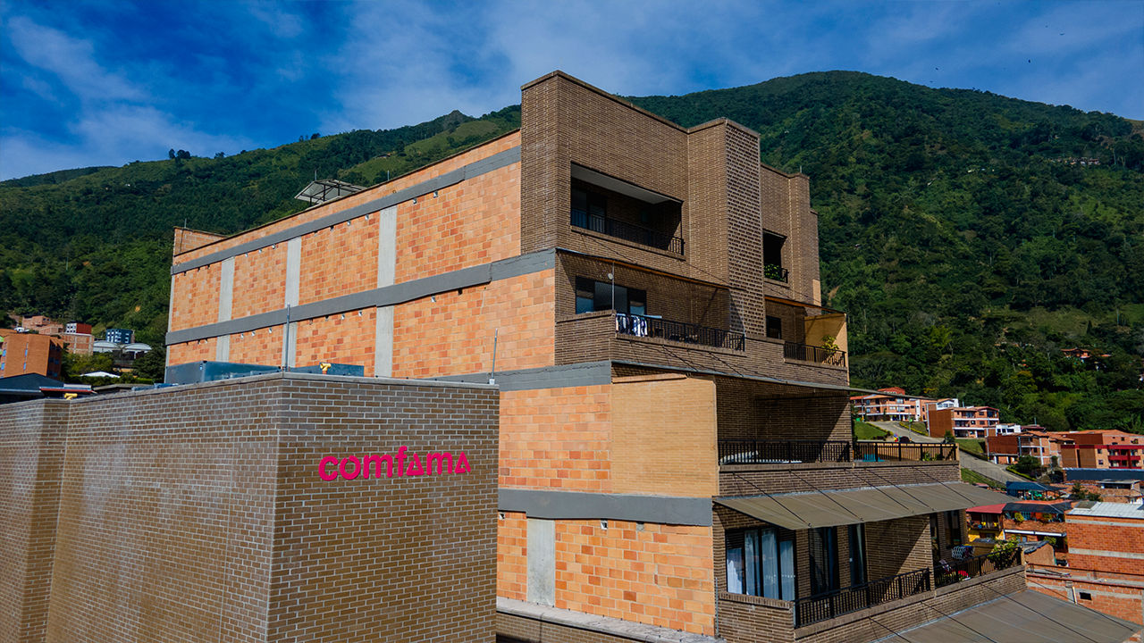Comfama expande su presencia en el Suroeste: así es la nueva sede en Amagá 2 Más allá de Amagá: una red de proyectos