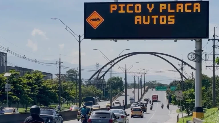 Pico y placa en Medellín este miércoles 3 de septiembre de 2025: vehículos con restricciones