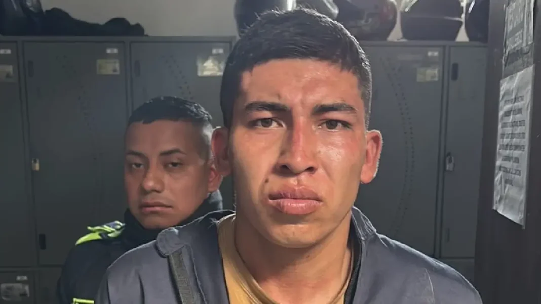 Petro revela identidad de presunto responsable de atentado a base aérea en Cali