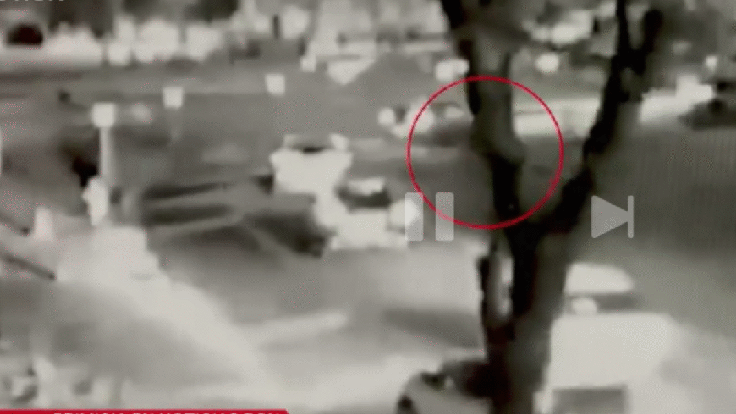 Revelan video del momento que hincha de Santa Fe es atropellado en el Movistar Arena