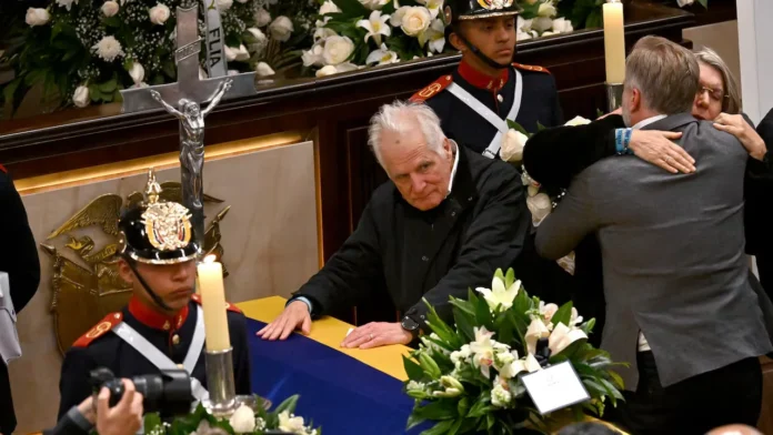 Papá de Miguel Uribe envía mensaje político a Colombia en la Catedral Primada