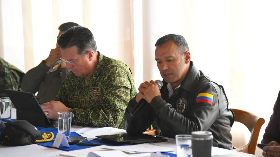 Ofrecen $2.000 millones por cabecilla de atentado al helicóptero en Antioquia