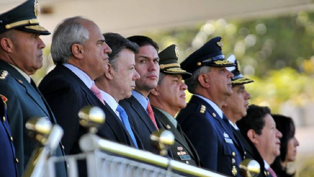 Juan Carlos Pinzón se perfila como opción fuerte para la centroderecha en 2026