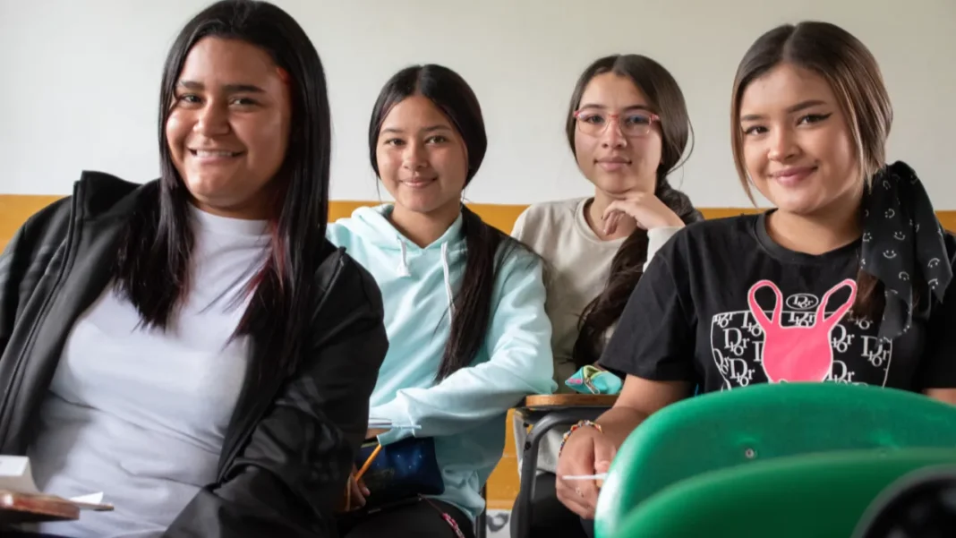 ¿Qué tan bilingüe es Antioquia y qué programas de formación hay al respecto?