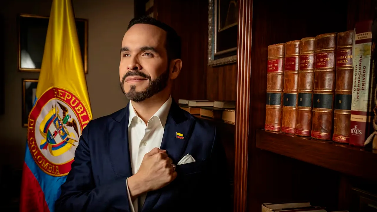 Abelardo de la Espriella se convierte en el primer candidato presidencial de la derecha en 13 años