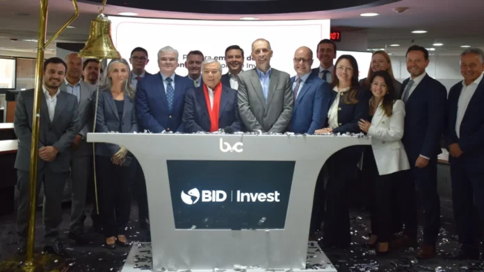 Mercado colombiano recibe a BID Invest con su primera emisión de bonos sociales Mercado colombiano recibe a BID Invest con su primera emisión de bonos sociales