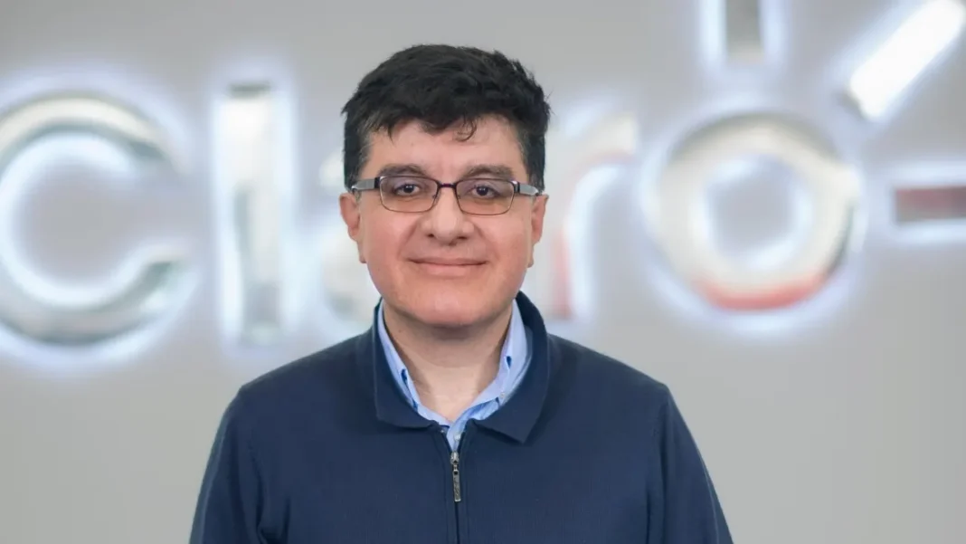 Claro impulsa inclusión financiera con más de 7.000 créditos a pequeños negocios en Colombia