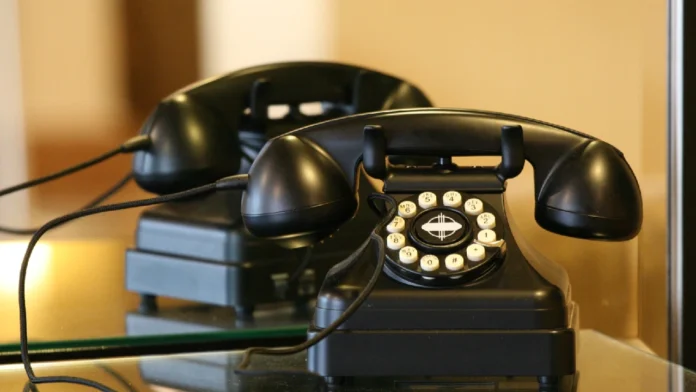 Del despertador a la cámara: lo que los smartphones dejaron obsoleto