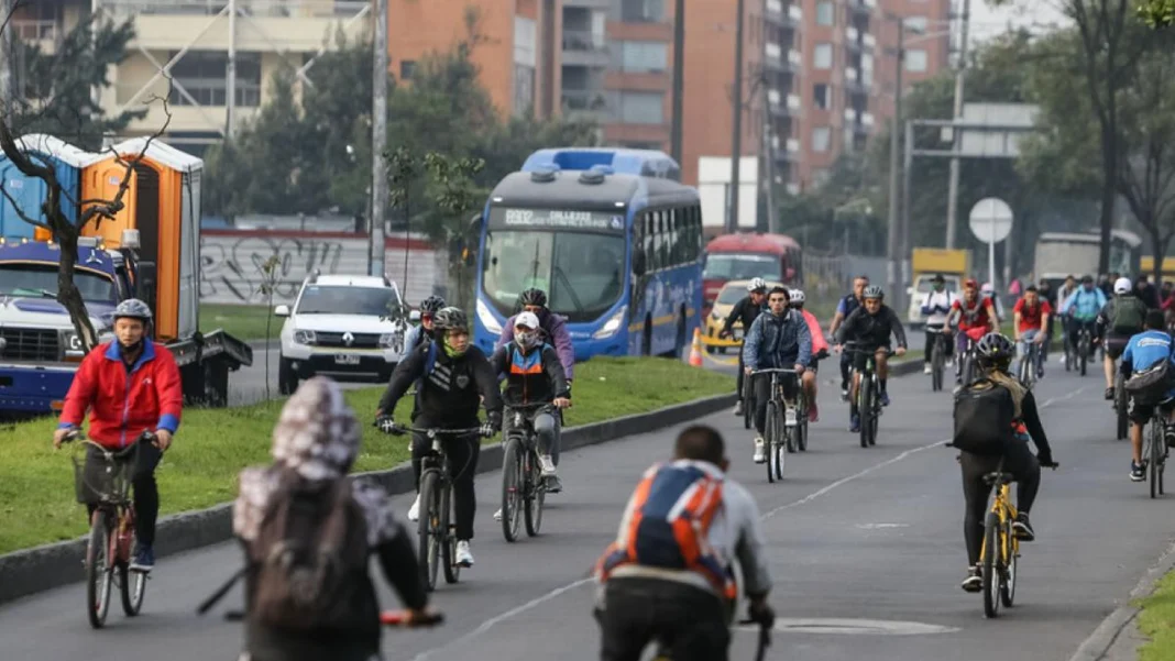 La Secretaría de Movilidad desmintió la fecha falsa sobre el Día sin Carro y Moto en Bogotá este 22 de septiembre. Aquí le contamos cuándo fue la última jornada y qué esperar en 2025.