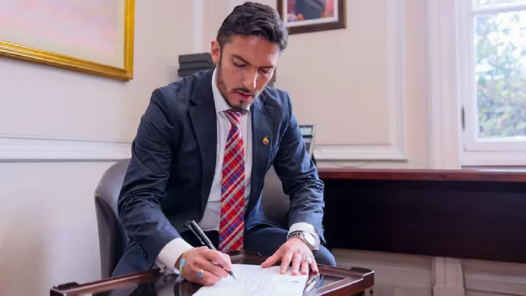 Esta es la hoja de vida de Juan Carlos Florian que publicó Presidencia