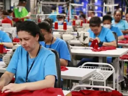 Gobierno baja aranceles a insumos textiles y de calzado para enfrentar a Temu y Shein