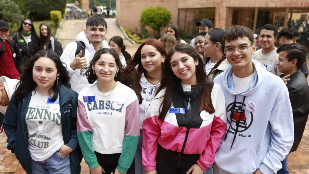 El programa Renta Joven en Colombia no será eliminado, sino fortalecido. Así lo confirmó Mauricio Rodríguez Amaya, director de Prosperidad Social, quien anunció que la iniciativa seguirá operando bajo el Decreto 1960 de 2023.