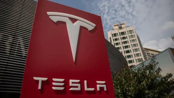 Tesla lanza ofertas de trabajo en Colombia preparando su llegada: así puede aplicar