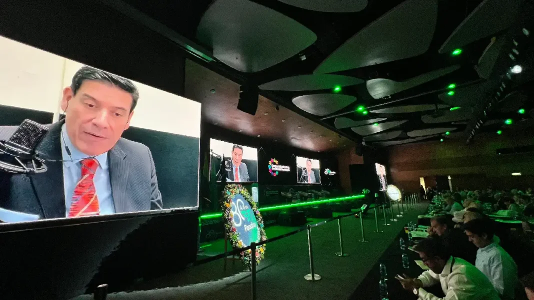 “Tener 104 aspirantes a la presidencia es inviable”: Mauricio Gaona en Congreso de Fanalco