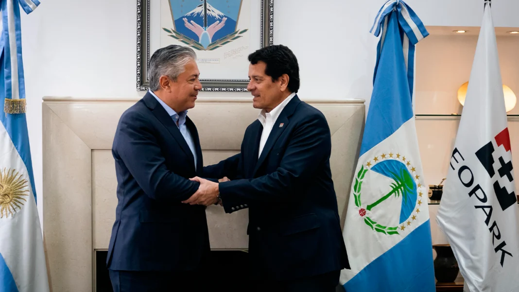 Con un acuerdo de US$115 millones, GeoPark asegura bloques en Vaca Muerta y expande su presencia en Argentina, apuntando a mayor crecimiento energético.